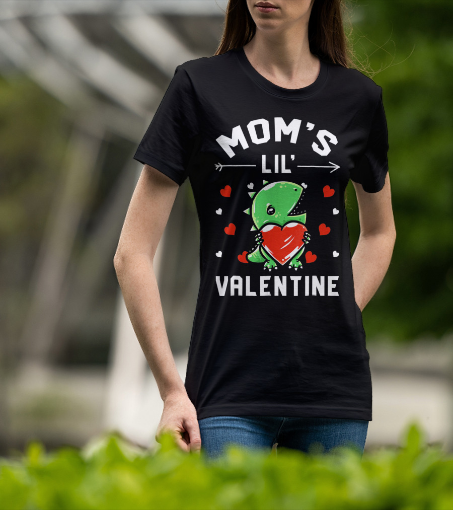 Moms Lil Valentine Dinosaur Holding Heart T-Shirt