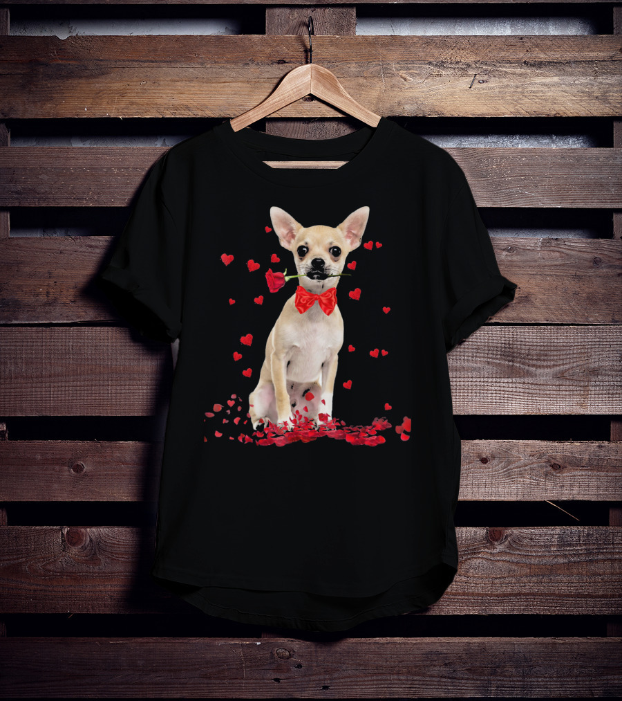Chihuahua Valentine's Day Rose And Hearts T-Shirt