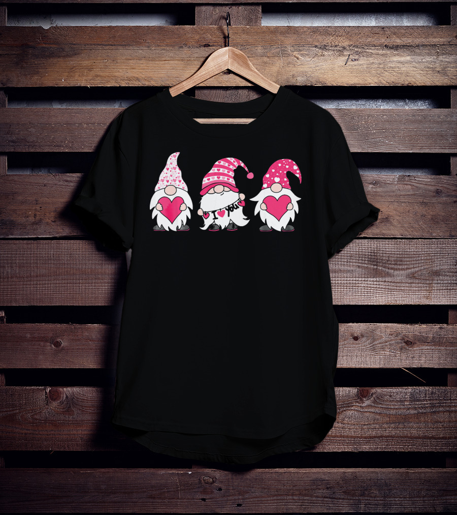 Cute Three Gnomes Holding I Love You Hearts T-Shirt