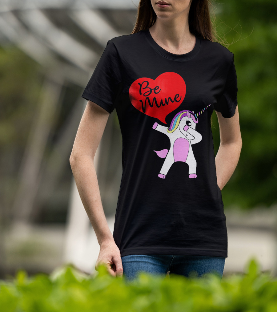 FUNNY DABBING PONY Be Mine Valentines T-Shirt