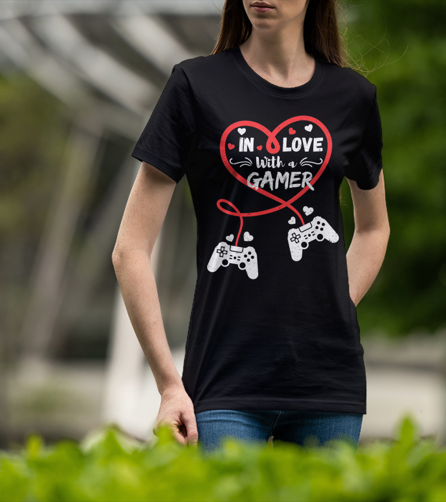 In Love With A Gamer Funny Video Gamer Valentines Day Long T-Shirt