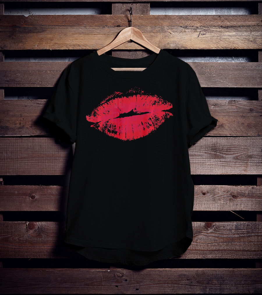Red Lips Kiss Valentines Day Lipstick Print T-Shirt
