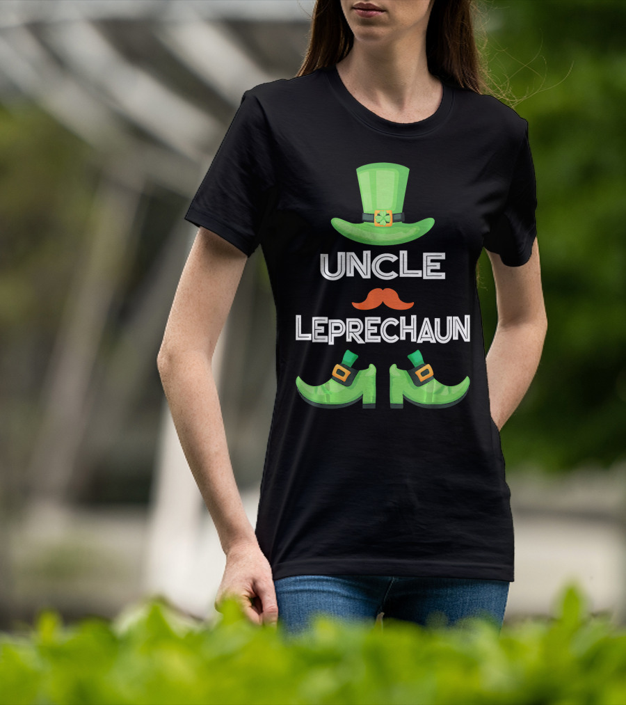 Uncle Leprechaun Green Hat And Shoes St. Patrick's Day Family Matching Group T-Shirt