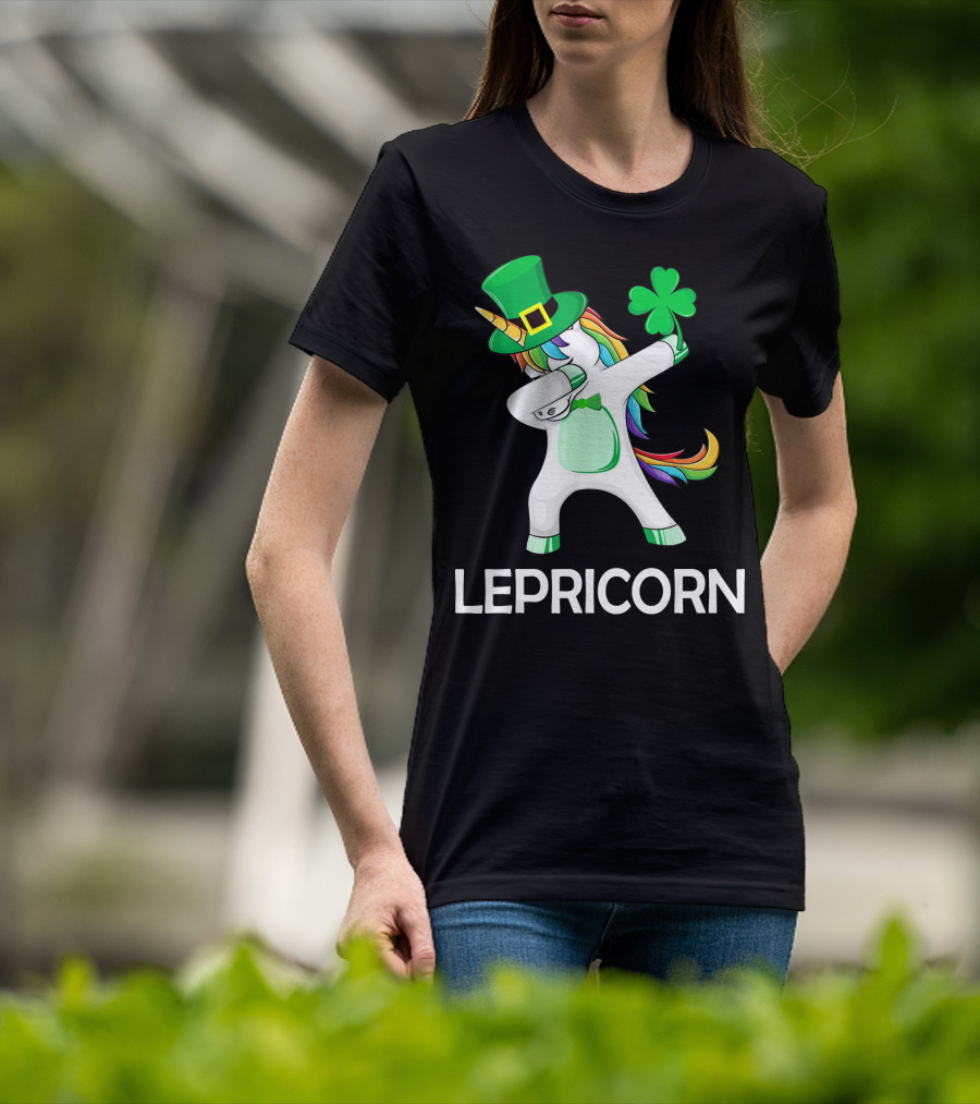 Lepricorn Unicorn Leprechaun Dabbing With Shamrock And Green Hat T-Shirt