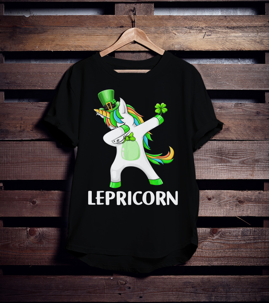 Lepricorn Dabbing Leprechaun Unicorn With Rainbow Mane And Green Hat T-Shirt