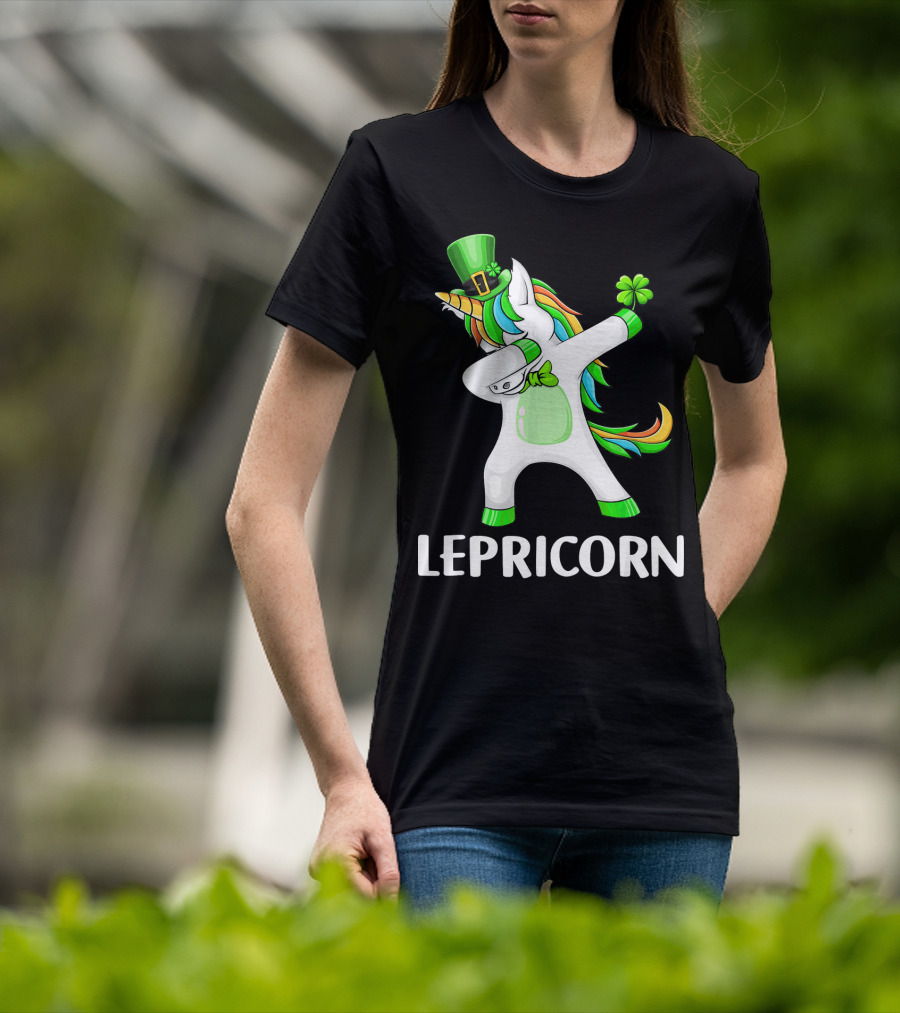 Lepricorn Dabbing Leprechaun Unicorn With Rainbow Mane And Green Hat T-Shirt