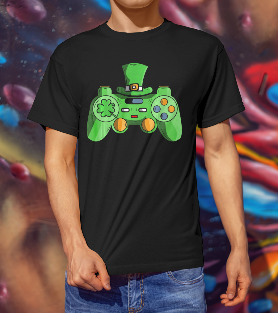 St Patrick's Day Gamer Controller With Shamrock And Hat T-Shirt