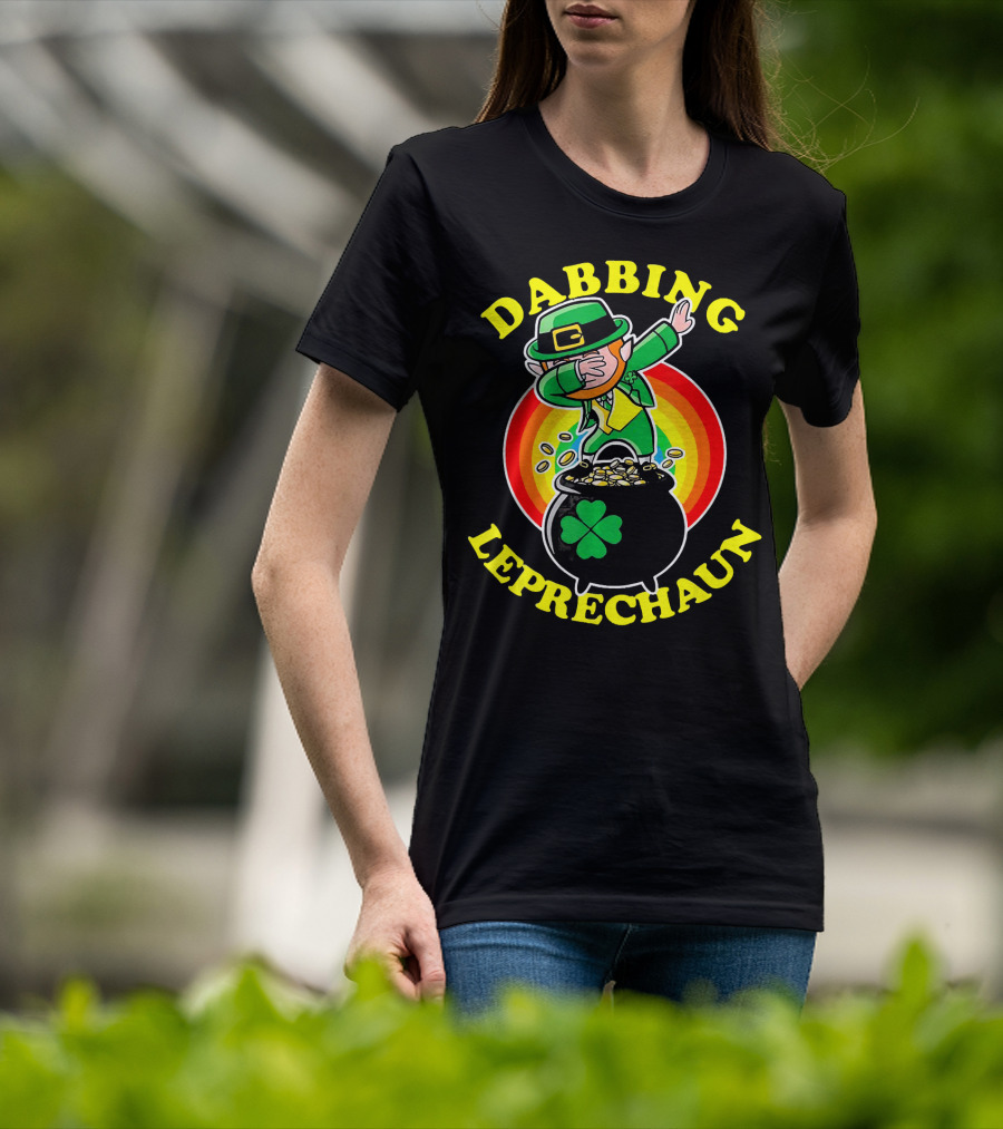 Dabbing Leprechaun Pot Of Gold Rainbow T-Shirt