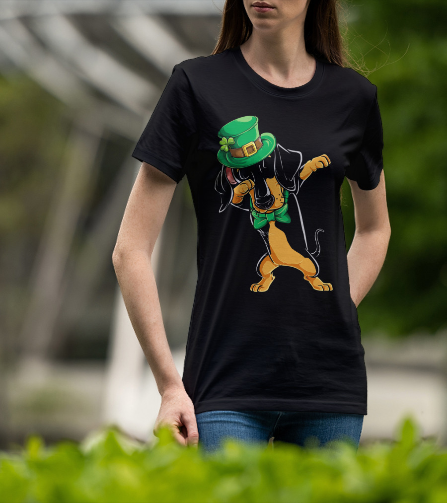 St. Patrick's Day Dabbing Dachshund With Green Hat And Bowtie T-Shirt