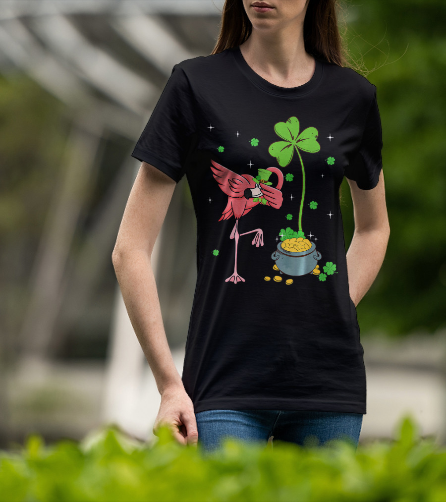 Shamrock Leprechaun Flamingo St Patricks Pot Of Gold T-Shirt