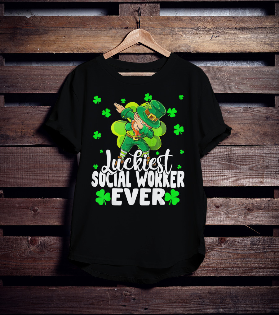 Luckiest Social Worker Ever Leprechaun Dab With Shamrocks T-Shirt