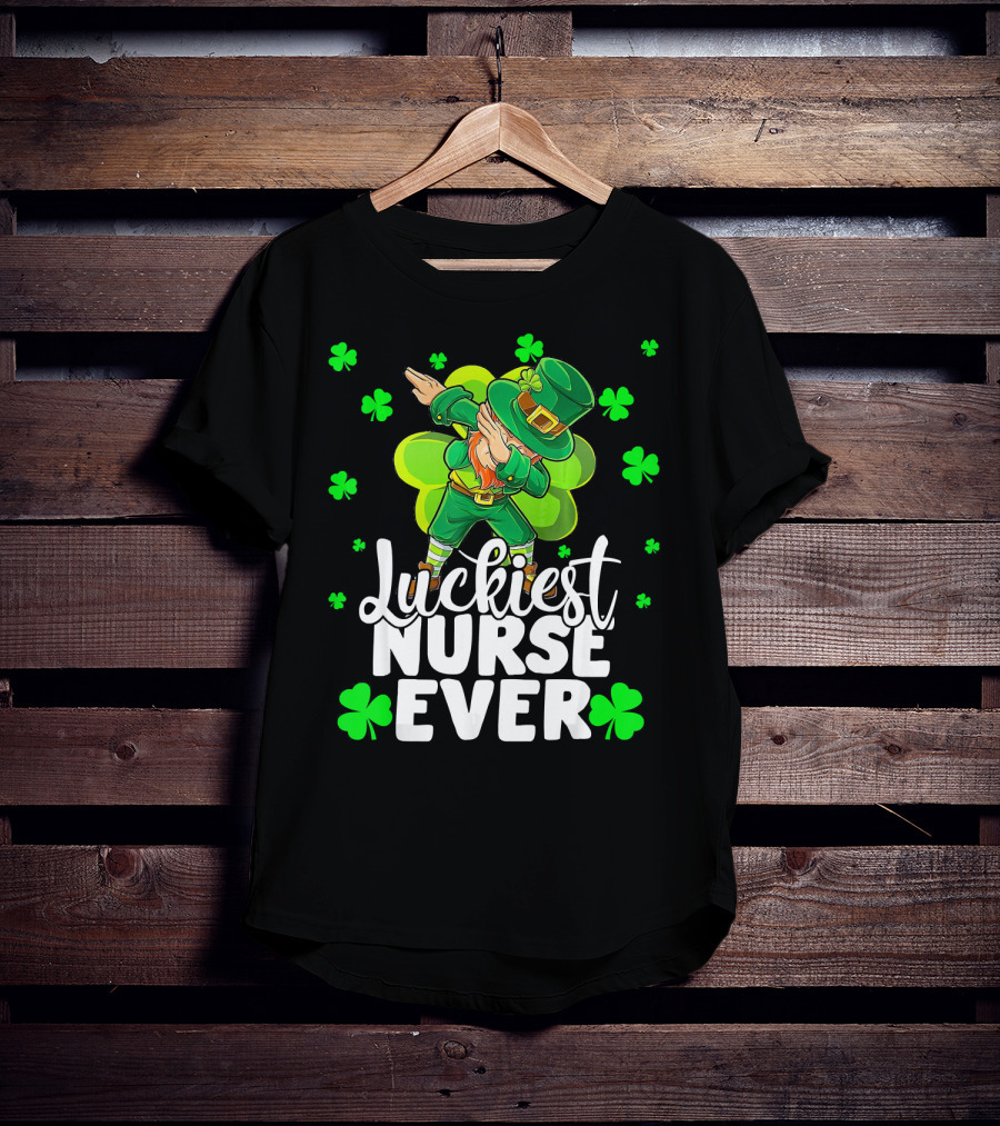 Luckiest Nurse Ever Leprechaun Dab St Patrick's Day Shamrock T-Shirt