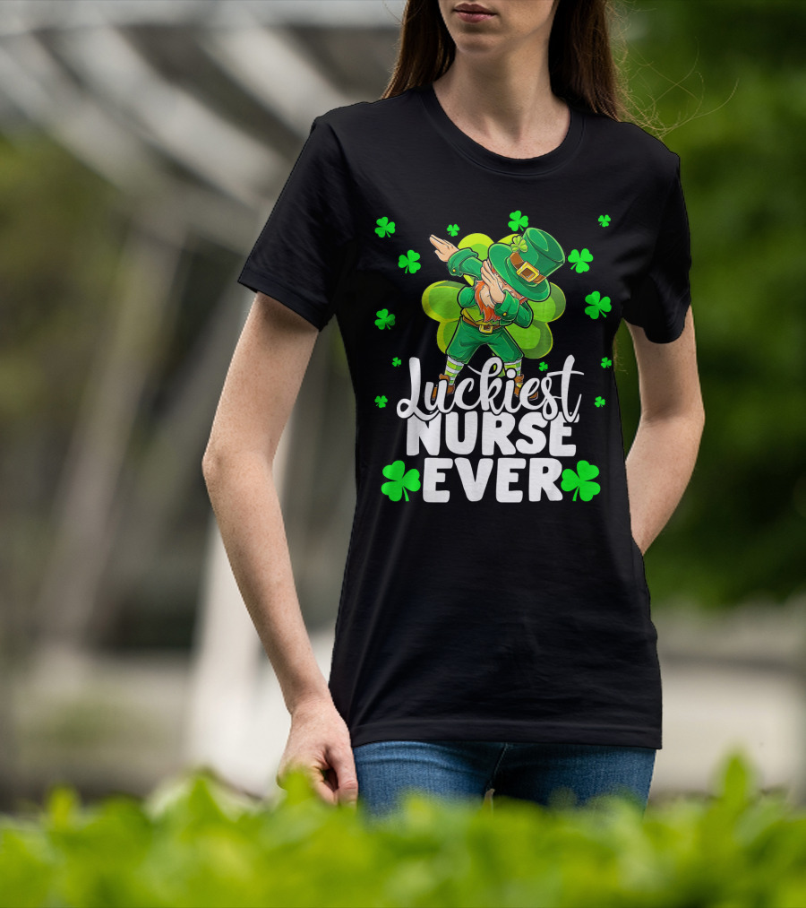 Luckiest Nurse Ever Leprechaun Dab St Patrick's Day Shamrock T-Shirt