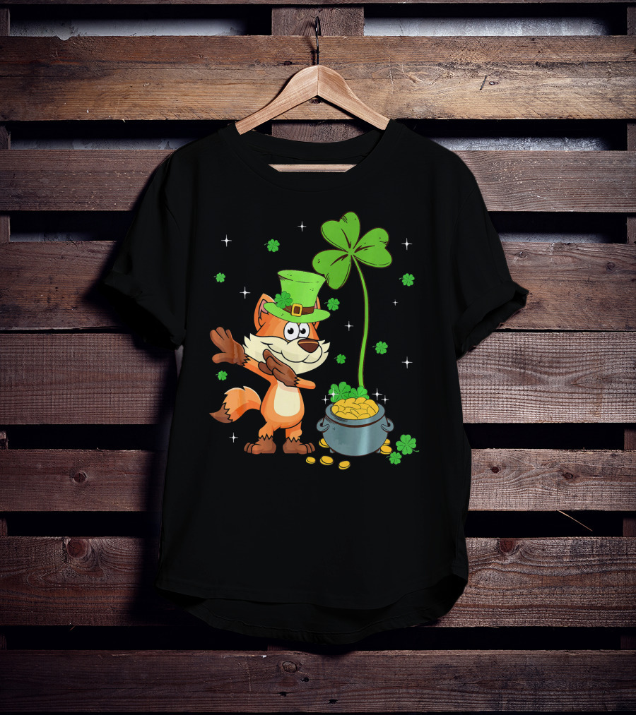 Shamrock Leprechaun Fox With Clover And Pot Of Gold T-Shirt