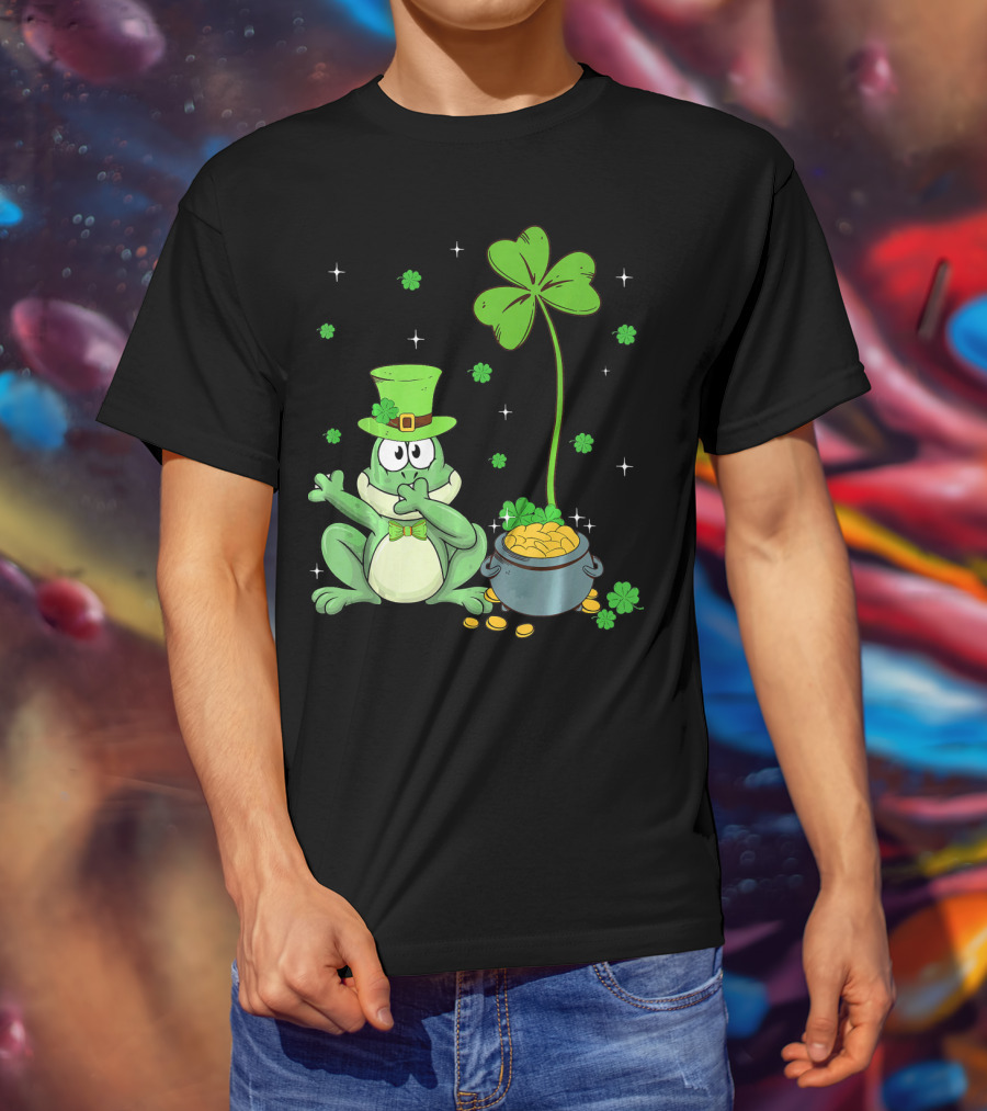 Shamrock Leprechaun Frog With Pot Of Gold And Clover Hat T-Shirt