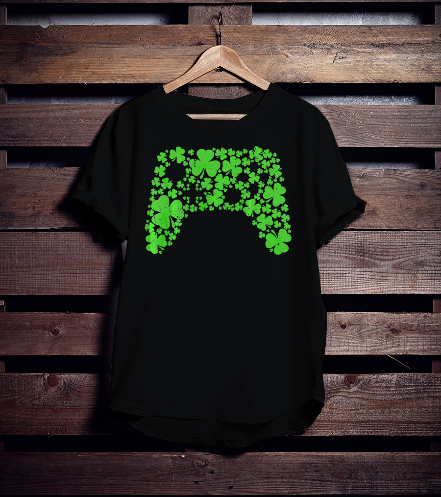 St Patricks Day Gamer Gaming Lucky Shamrock Controller T-Shirt