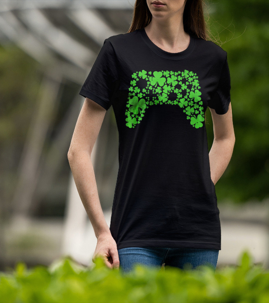St Patricks Day Gamer Gaming Lucky Shamrock Controller T-Shirt