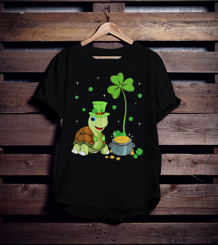 Shamrock Turtle With Leprechaun Hat And Pot Of Gold St Patricks T-Shirt
