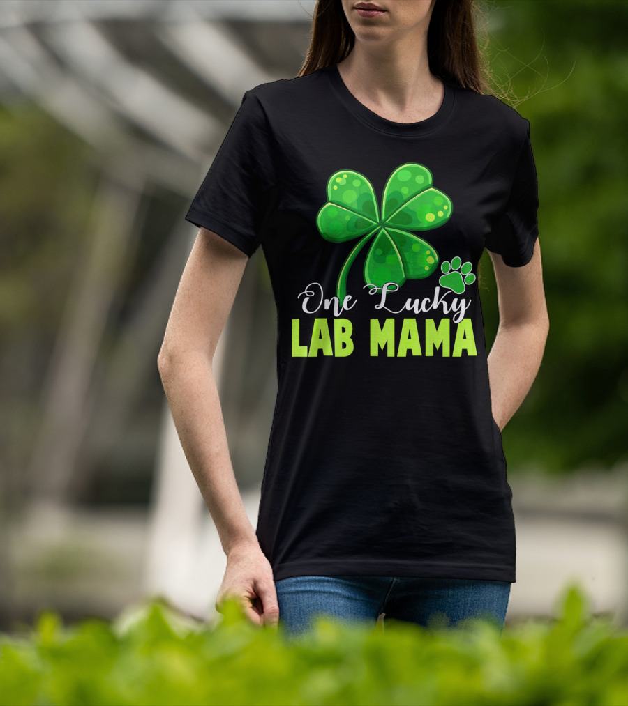 One Lucky Lab Mama Shamrock Paw Prints T-Shirt
