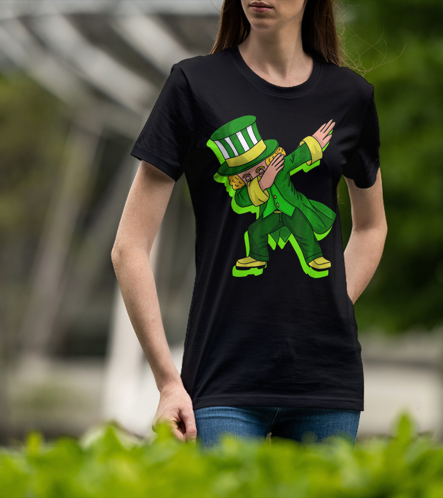 Dabbing Leprechaun With Green Shadow Cut Hat And Coat T-Shirt