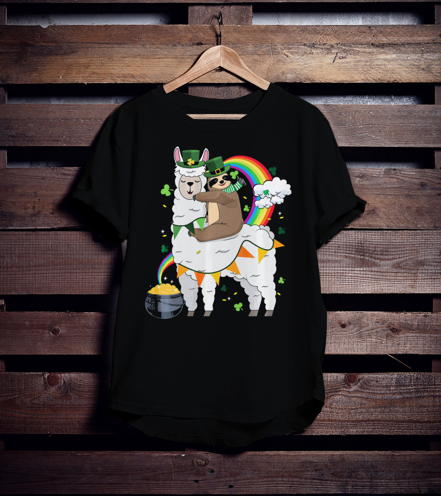 St. Patrick's Day Sloth Leprechaun With Rainbow And Gold On Llama T-Shirt