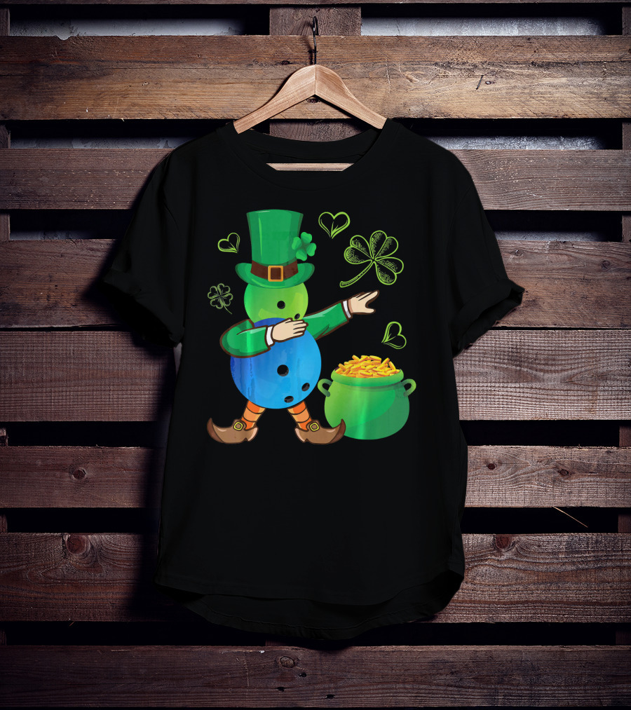 Pooling Leprechaun Dabbing With Gold Pot And Shamrocks T-Shirt