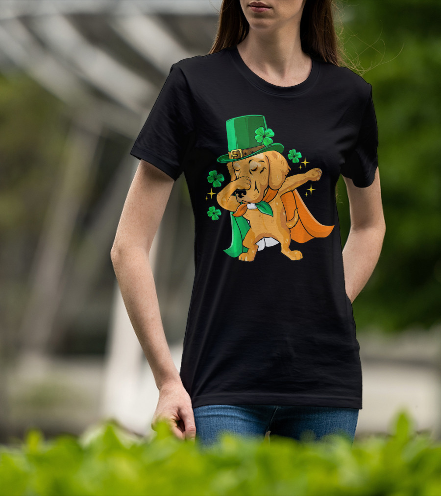 Golden Retriever Dabbing In Leprechaun Hat With Shamrock Cape T-Shirt
