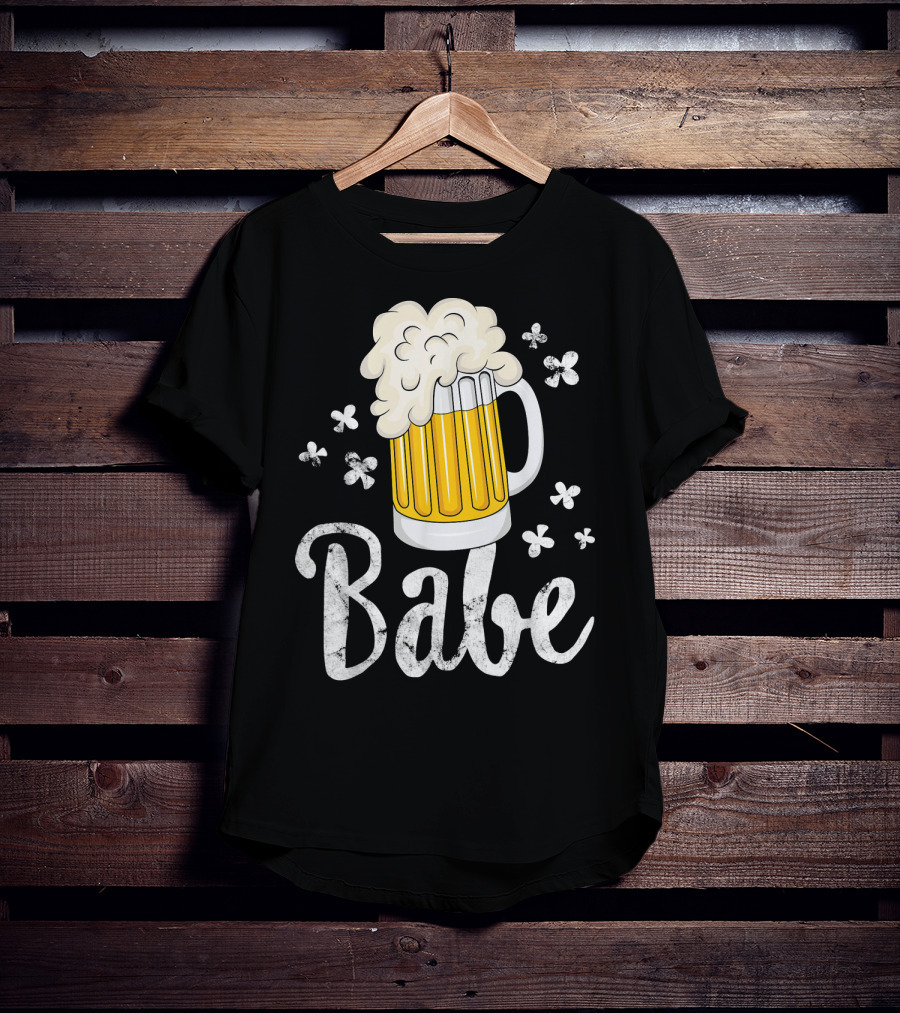 Beer Babe Mug Foam And Flowers T-Shirt