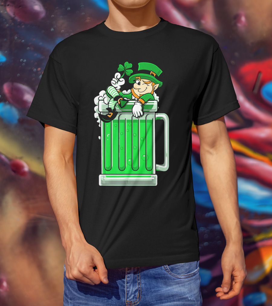 St Patricks Day Drinking Green Beer Leprechaun Shamrock T-Shirt