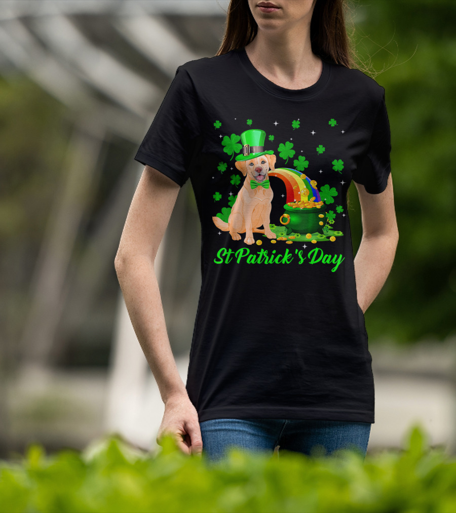 St Patrick's Day Leprechaun Golden Retriever T-Shirt
