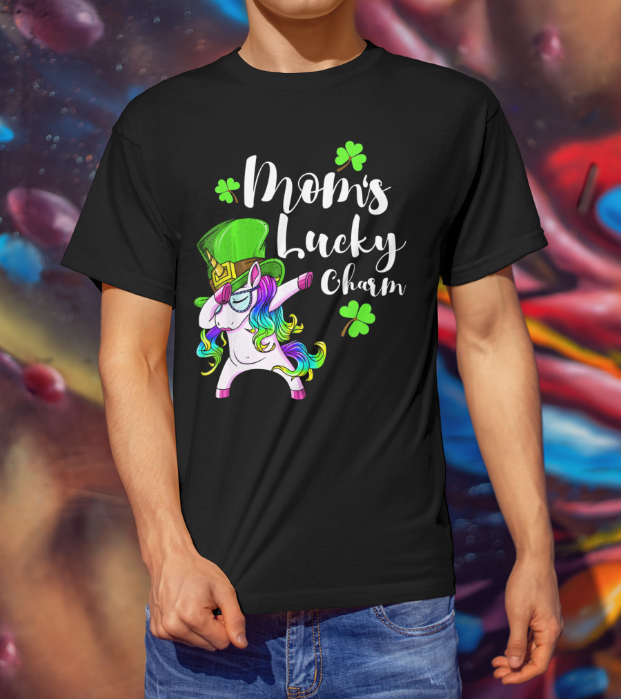 Mom's Lucky Charm St. Patricks Day Unicorn Irish Dance T-Shirt
