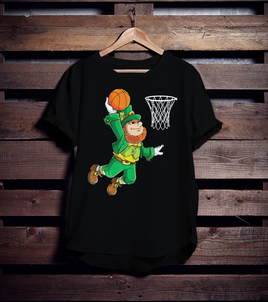 Leprechaun Basketball Dunk St Patrick's Day T-Shirt