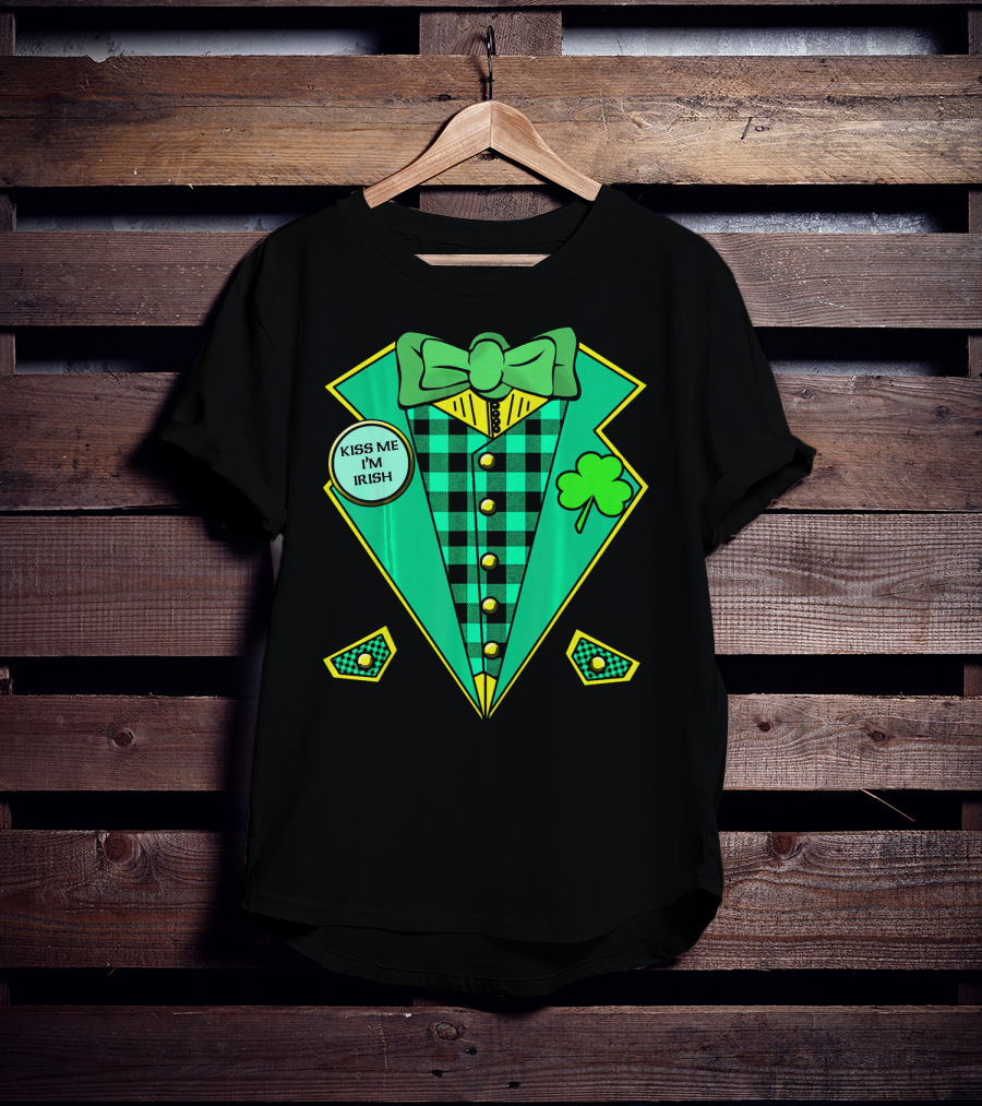 Kiss Me I'm Irish Leprechaun Costume Look With Bow Tie And Shamrock T-Shirt