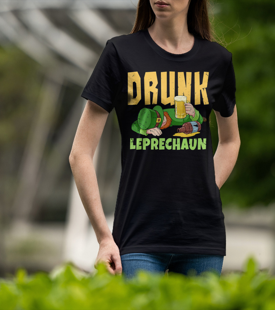 Drunk Leprechaun Holding Beer Mug And Whiskey Bottle T-Shirt