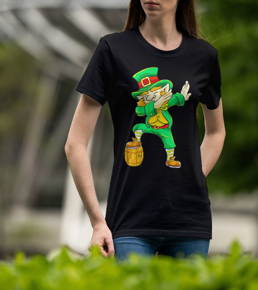 Dabbing Leprechaun Irish St Patrick's Day Beer Keg T-Shirt