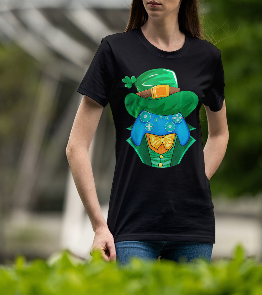 Leprechaun Gamer Controller St Patrick's Day Shamrock Hat Bowtie T-Shirt