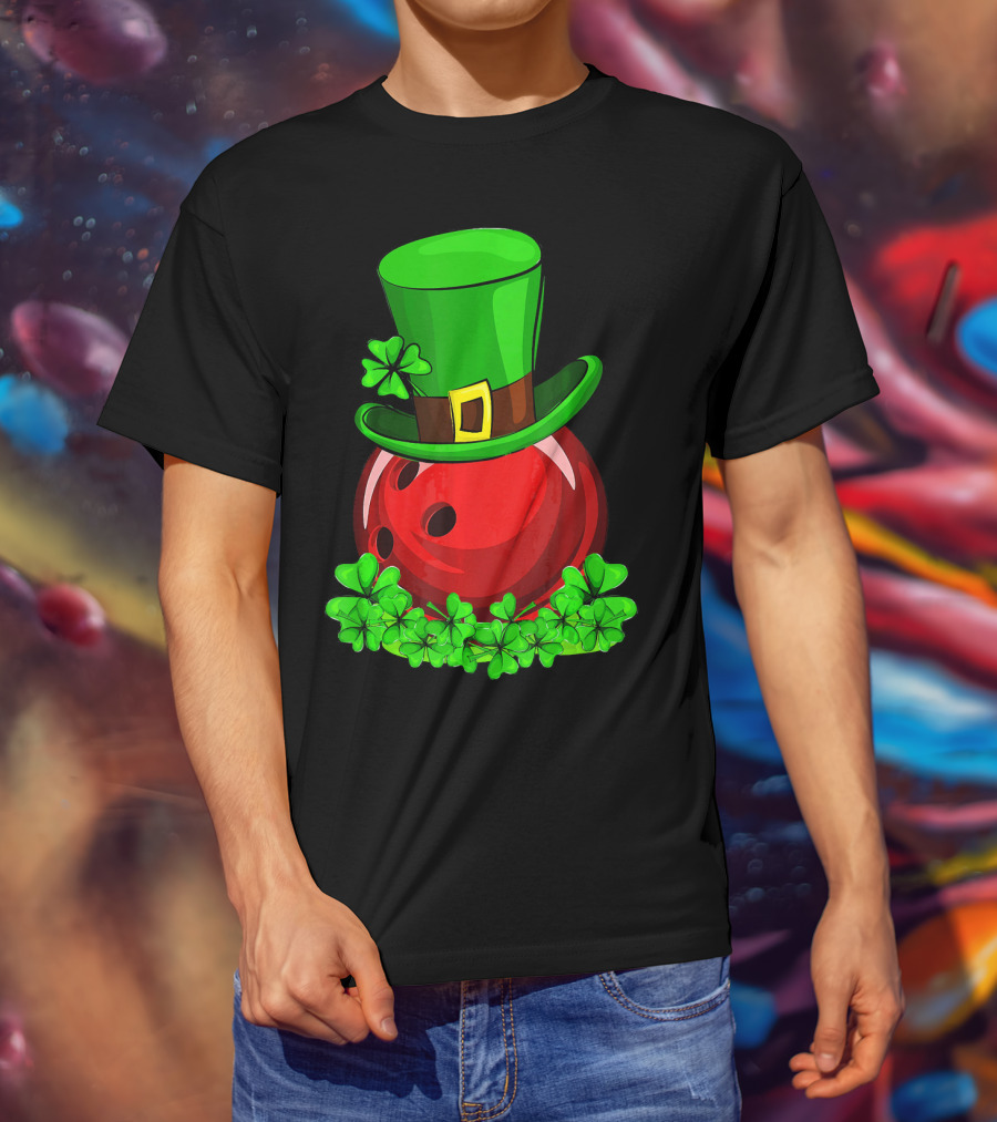 Leprechaun Hat Bowling Shamrock St Patrick's Day T-Shirt