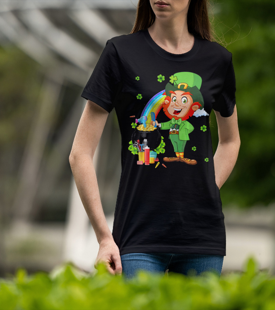 Medical Scrub Hairstylist Leprechaun Pat With Rainbow And Pot Of Gold Barber Tools T-Shirt