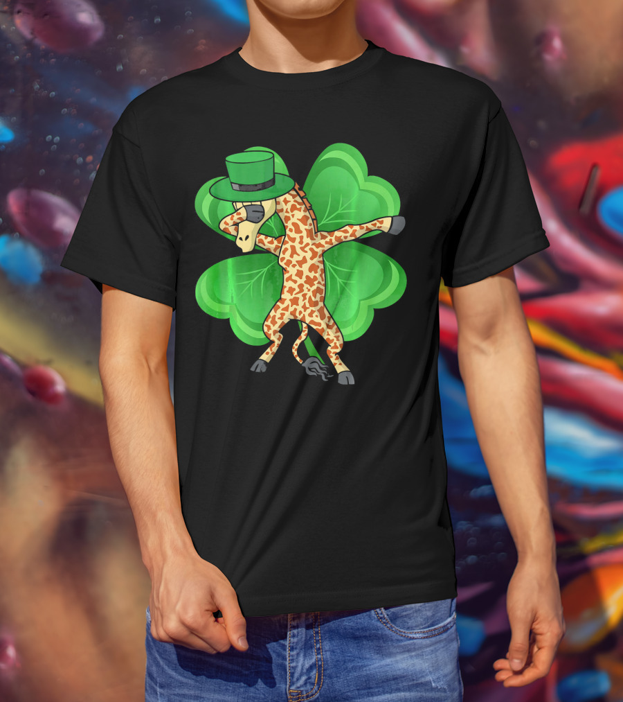 Dabbing Giraffe Leprechaun Shamrock St. Patrick's Day T-Shirt