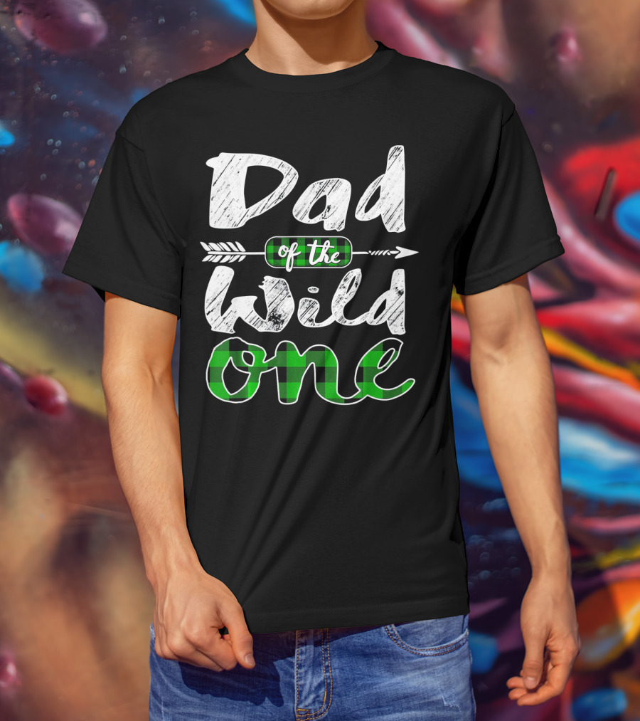 Dad Of The Wild One Irish Green Arrow Plaid T-Shirt