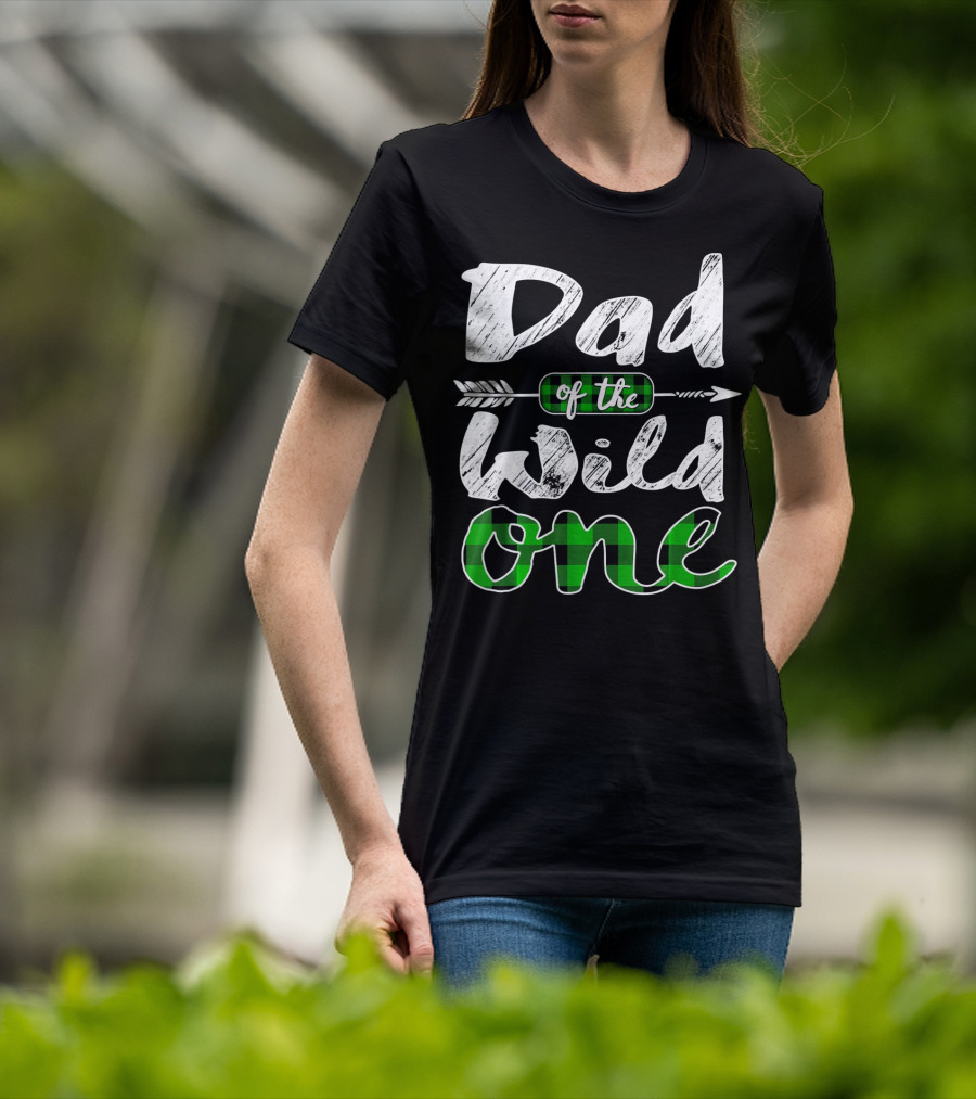 Dad Of The Wild One Irish Green Arrow Plaid T-Shirt