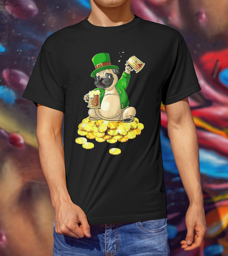 Irish Pug St. Patrick's Day Beer Cheers On Gold Coins T-Shirt