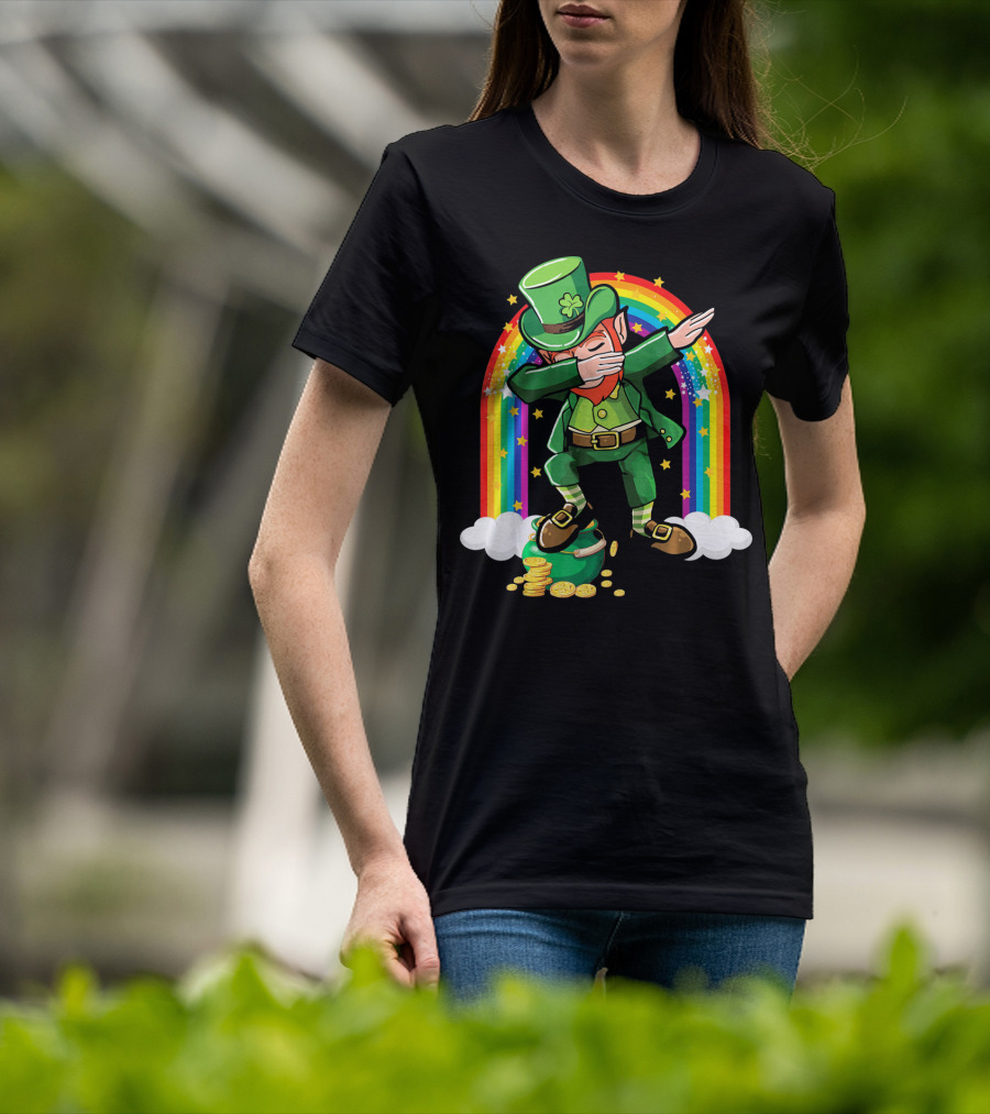 St Patricks Day Leprechaun Dabbing With Rainbow And Gold Coins T-Shirt
