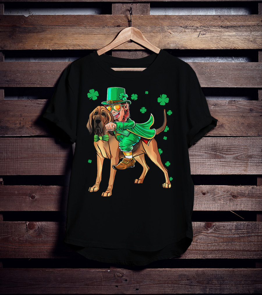 Leprechaun Riding Bloodhound Shamrock St. Patrick's Day T-Shirt