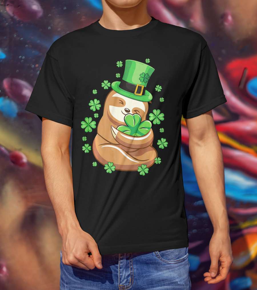 Lucky Sloth St Patricks Day Leprechaun With Shamrocks And Green Hat T-Shirt