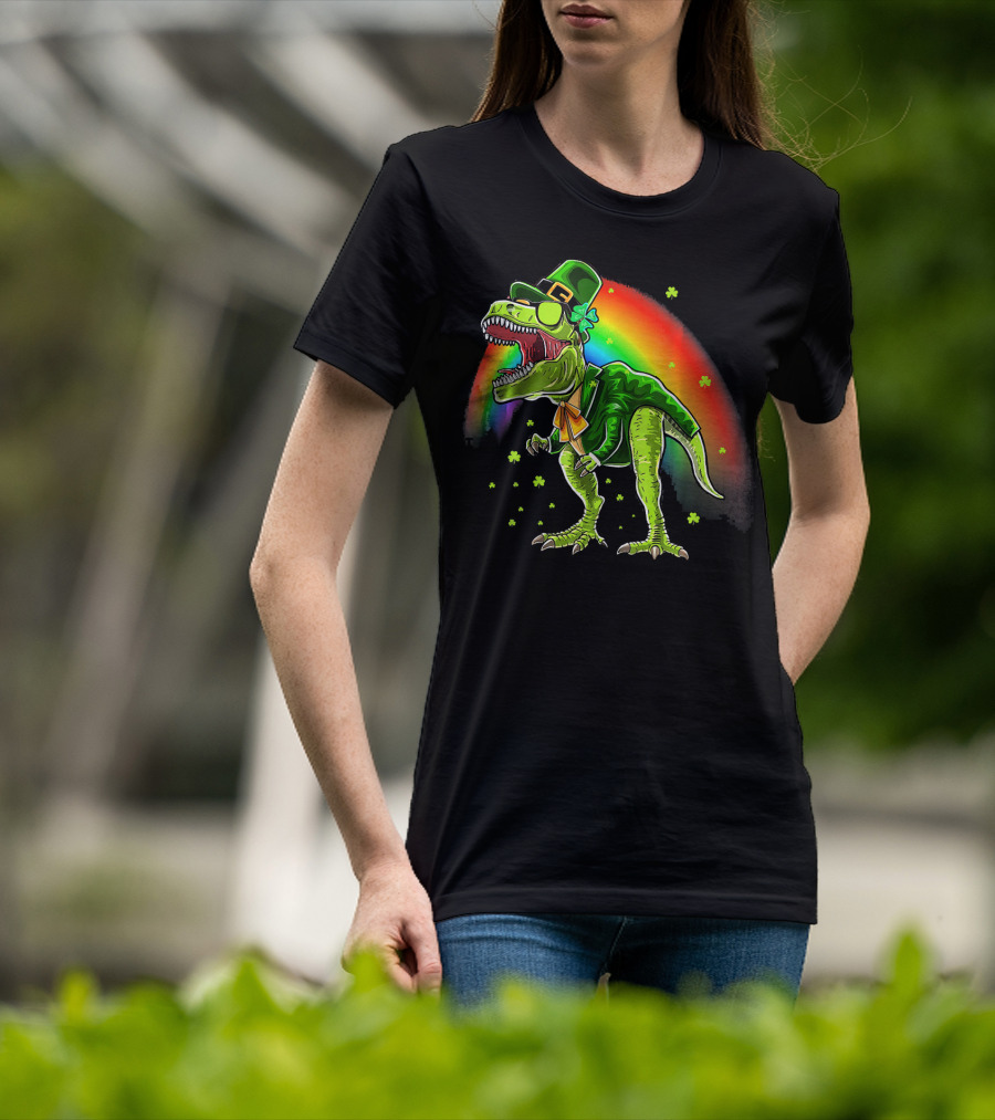 St. Patricks Day T-Rex Dinosaur Leprechaun With Rainbow And Shamrocks T-Shirt