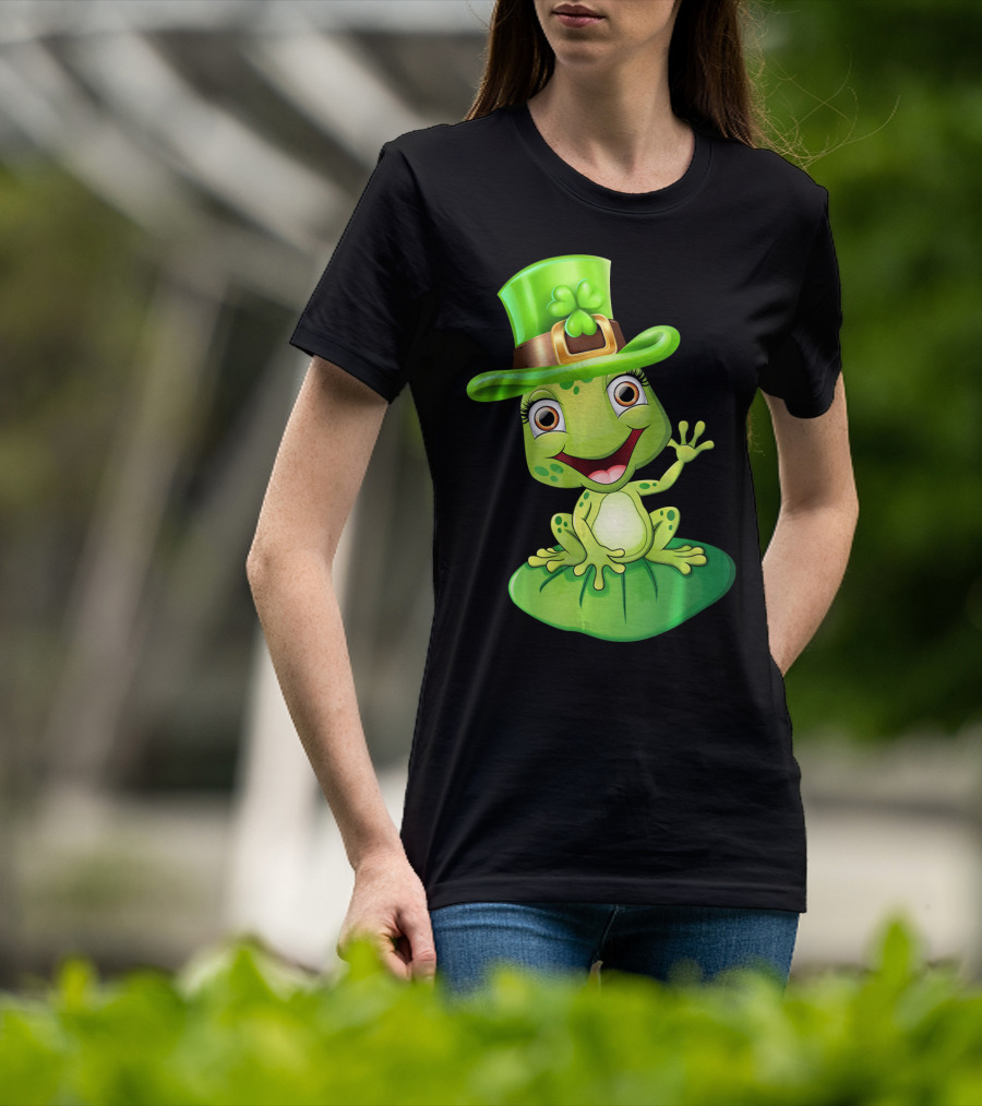 St. Patrick's Day Cute Frog In Green Hat T-Shirt
