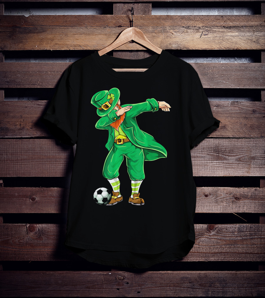 Dabbing Leprechaun Irish Soccer With Football And Shamrock Hat T-Shirt