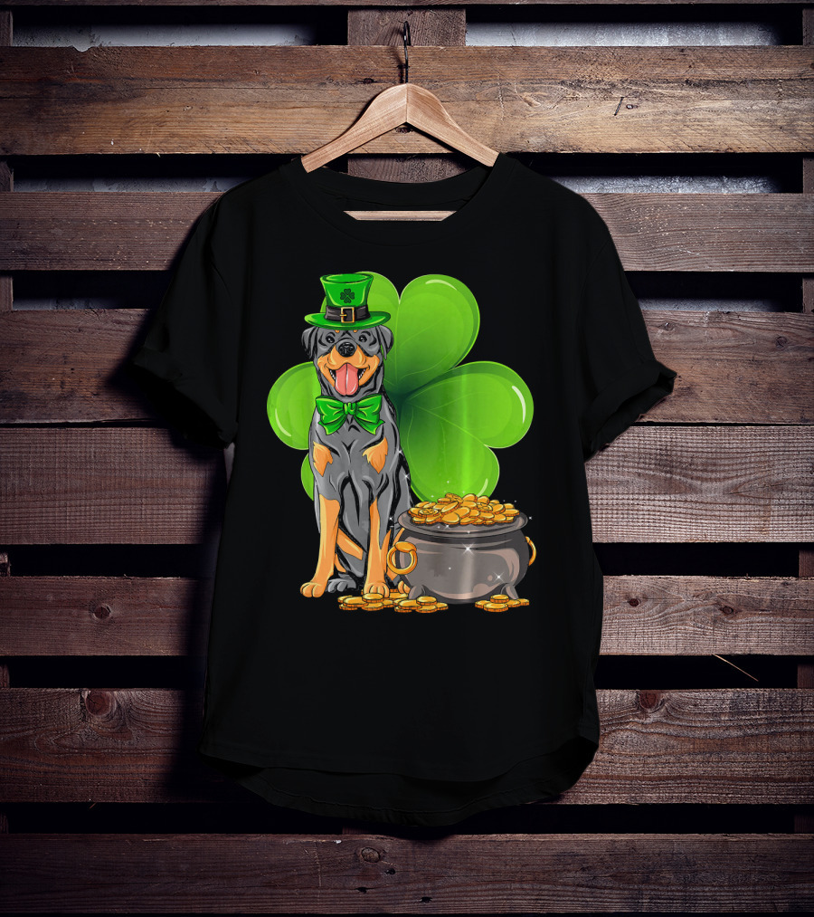Rottweiler St Patricks Day Leprechaun With Shamrock And Gold Coins T-Shirt