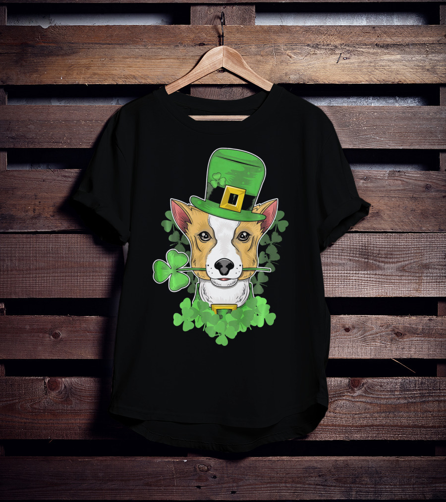 Happy Saint Patricks Day Corgi Wearing Leprechaun Hat And Shamrocks T-Shirt